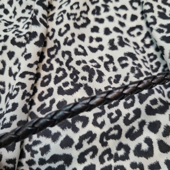 2/$25 🌿 | BCX | Animal Print Tunic - Picture 10 of 16